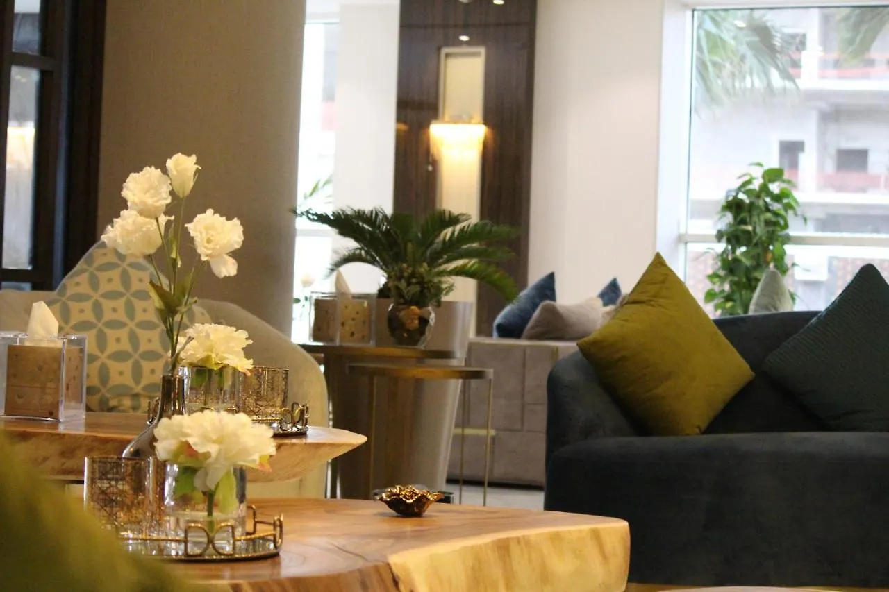 الرياض First Room Hotel Apartments